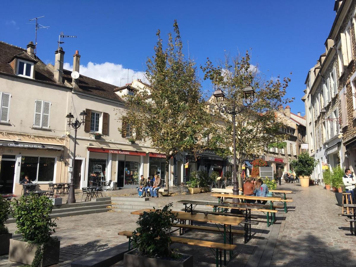 Appartamento Le René Pouteau Melun Esterno foto